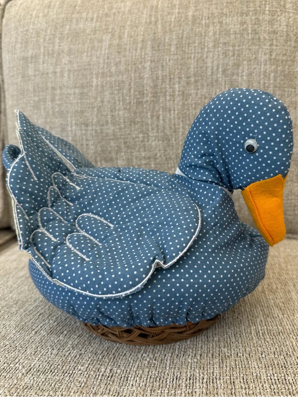 NWT Vintage Cottagecore Chadwick Mallard Duck Bun Basket Wicker Bread Warmer NOS